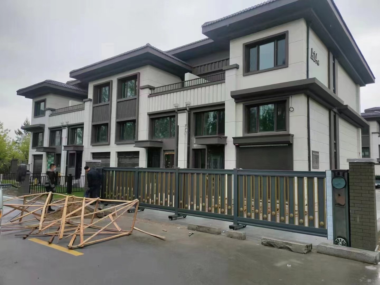 宜兴市伸缩门电话
